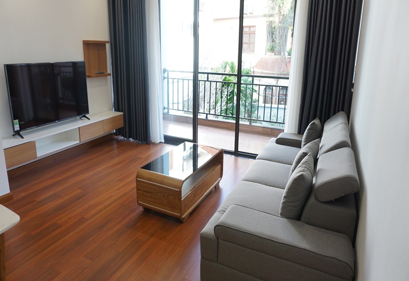 Nice balcony 03 bedroom apartment for rent in Dang Thai Mai, Tay Ho