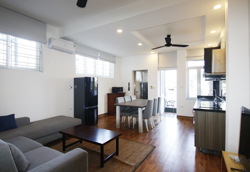 Nice balcony 01 bedroom apartment for rent in Au Co, Tay Ho
