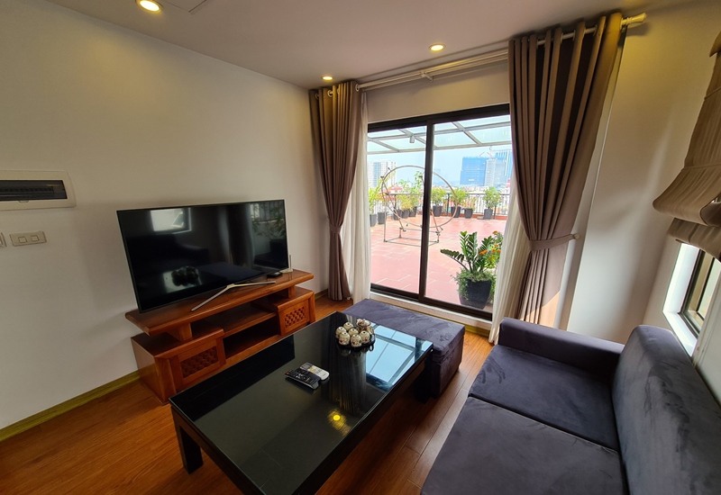 Big balcony apartment for rent with 02 bedrooms on Linh Lang, Ba Dinh