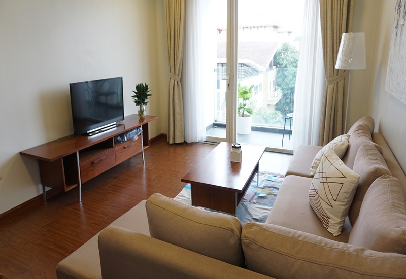 Balcony apartment for rent with 02 bedrooms on Quang Khanh, Tay Ho