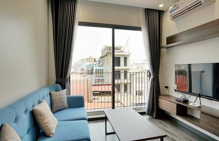 Balcony apartment for rent with 01 bedroom in Tay Ho, Tay Ho