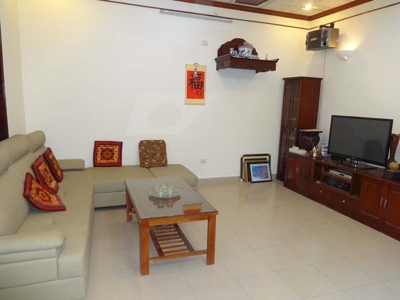 Nice house with 05 bedrooms for rent in Vinh Phuc str, Ba Dinh