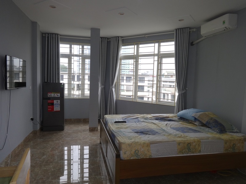 Nice studio apartment for rent in Vinh Phuc, Ba Dinh