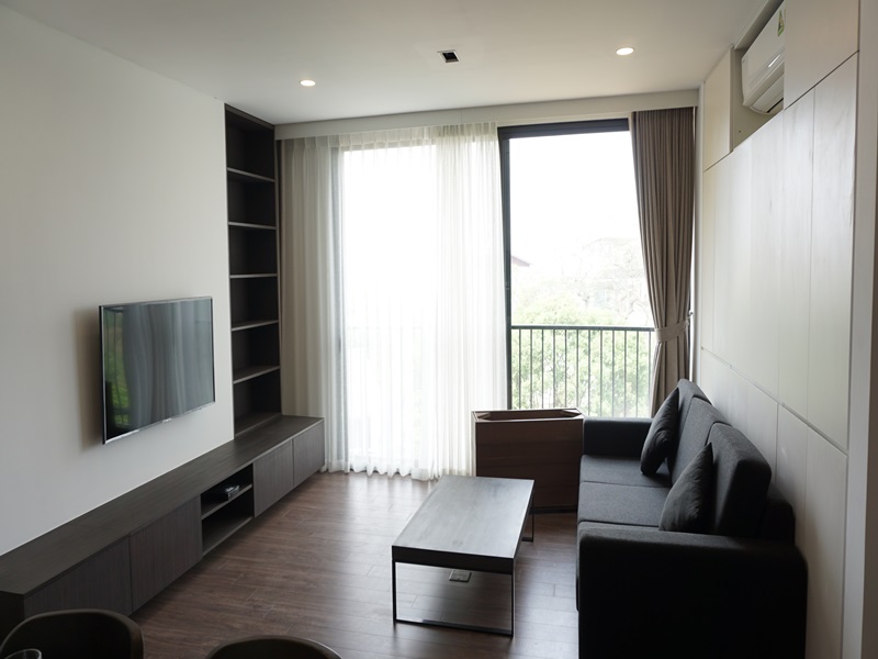 Lake view, balcony serviced apartment with 03 bedrooms in To Ngoc Van, Tay Ho