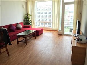 Lake view apartment for rent with 01 bedroom in Tu Hoa, Tay Ho
