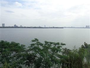 Lake view apartment  for rent in Tay Ho, Near water park