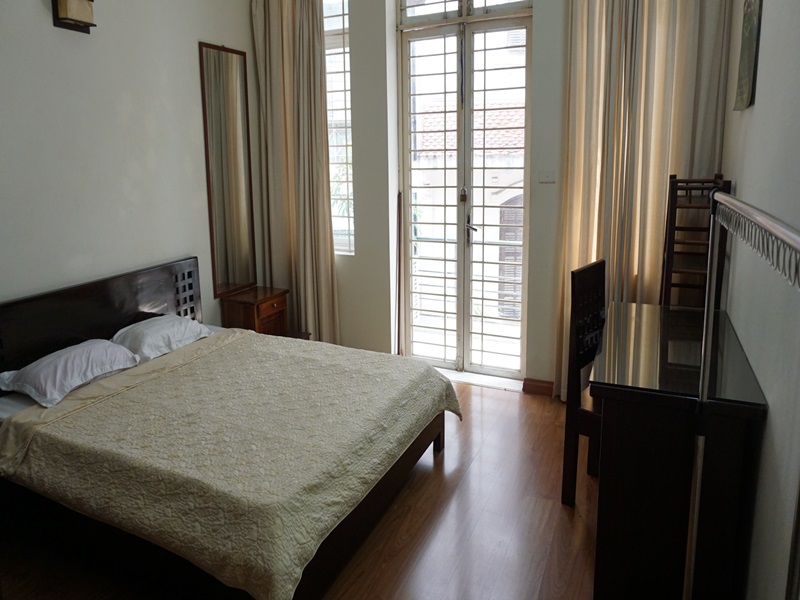 Balcony 01 bedroom apartment for rent in Vo Thi Sau, Hai Ba Trung district