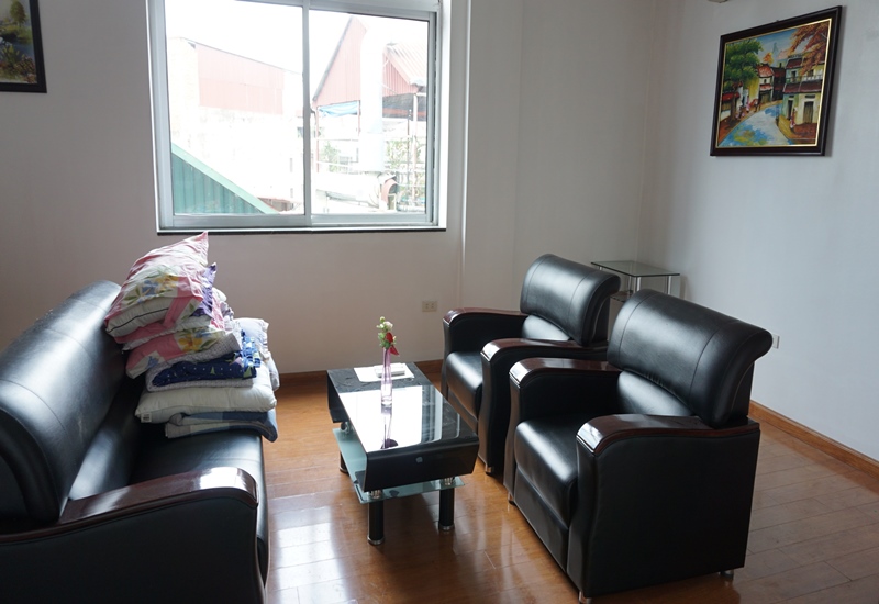 Apartment with 02 bedrooms for rent in Au Co, Tay Ho
