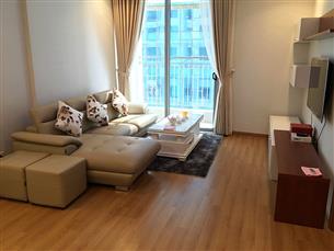 Nice apartment with 02 bedrooms for rent in VINHOME CENTRE Nguyen Chi Thanh, Dong Da