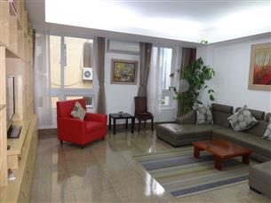 Apartment with 02 bedrooms for rent in Lang Ha, Ba Dinh