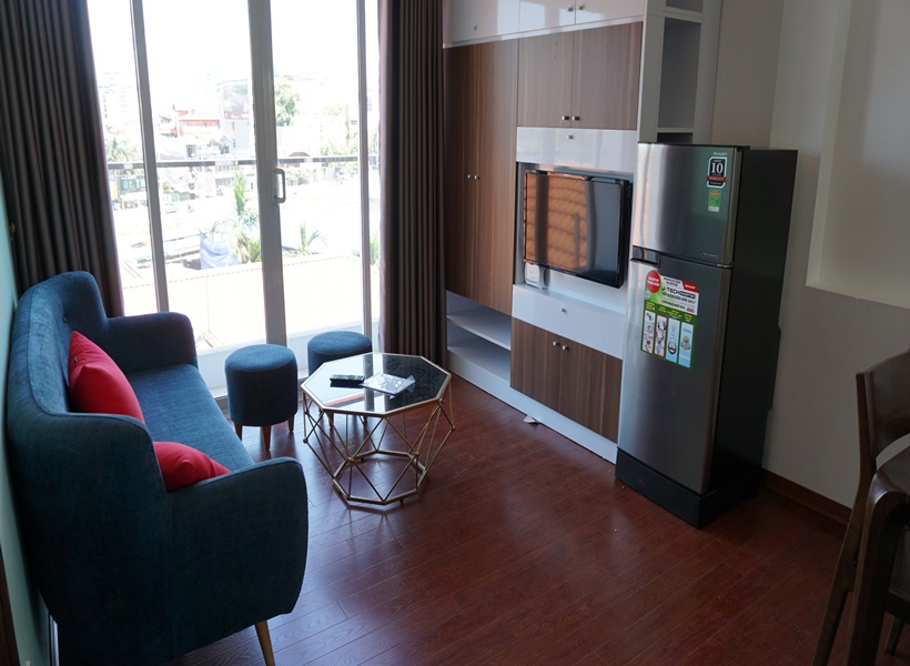 Nice balcony apartment for rent with 01 bedroom in Au Co, Tay Ho