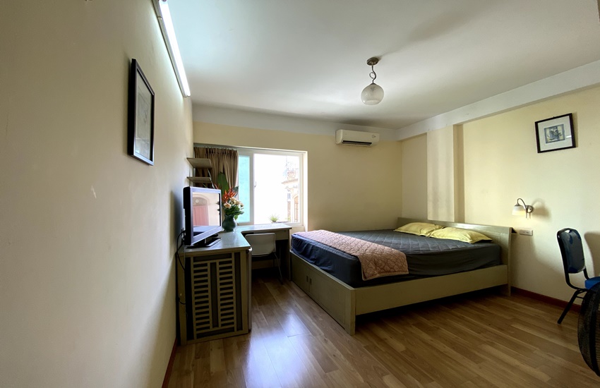 Studio for rent with 01 bedroom in Lac Long Quan, Tay Ho
