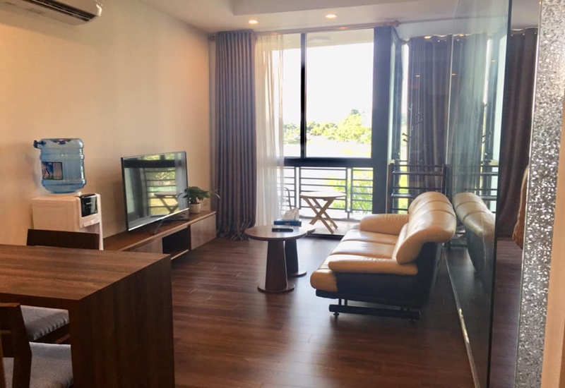 Lake view apartment for rent with 01 bedroom in Yen Phu village, Tay Ho