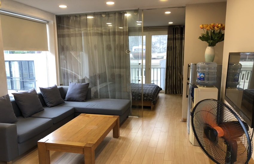 Apartment for rent with 01 bedroom in Dang Thai Mai, Tay Ho