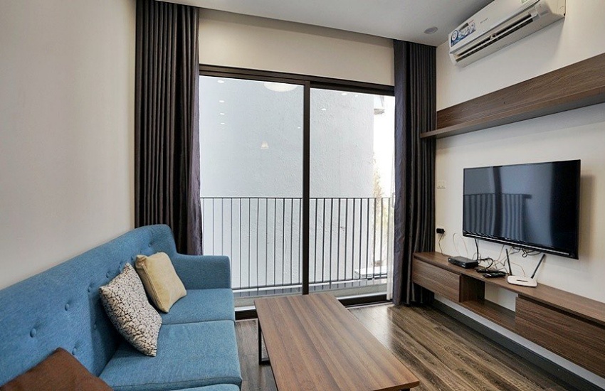 Balcony apartment for rent with 01 bedroom in Tay Ho, Tay Ho