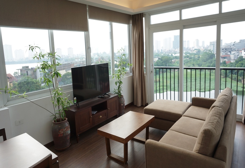 Lake view apartment for rent with 01 bedroom in To Ngoc Van, Tay Ho