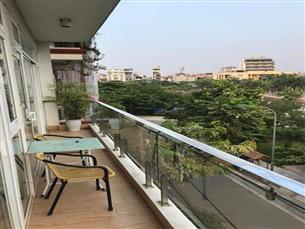 Lake view balcony apartment for rent with 02 bedrooms in Trinh Cong Son, Tay Ho