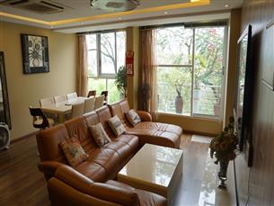 Lake view, duplex serviced apartment with 02 bedrooms in Truc Bach, Ba Dinh