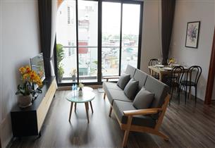 Balcony 02 bedroom apartment for rent in Hoang Hoa Tham, Ba Dinh