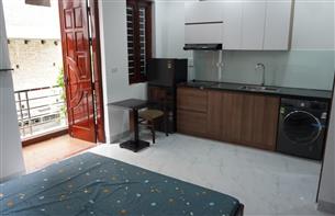 Balcony studio for rent with 01 bedroom in Hoang Hoa Tham, Ba Dinh