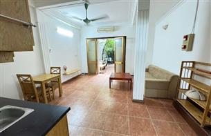 Cheap apartment for rent with 01 bedroom in 105 Thuy Khue, Ba Dinh