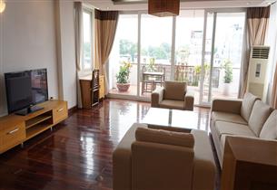 Big Balcony serviced apartment for rent with 02 bedrooms in Truc Bach, Ba Dinh