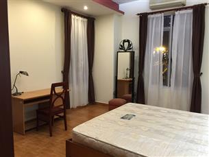 Balcony apartment for rent with 01 bedroom on Tu Hoa, Tay Ho