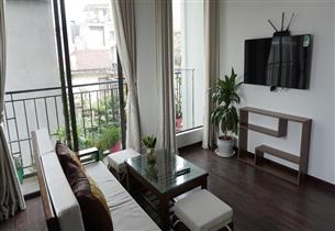 Balcony 01 bedroom apartment for rent in Xuan Dieu, Tay Ho