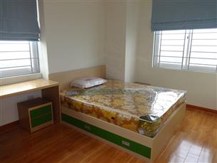 Bright apartment for rent with 02 bedrooms in Lac Long Quan, Tay Ho