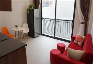 Balcony apartment for rent with 01 bedroom in Tu Hoa, Tay Ho