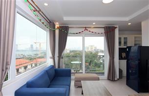 Lake view, balcony apartment for rent with 01 bedroom in Dang Thai Mai, Tay Ho