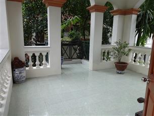 Garden house with 3 bedrooms for rent in Dang Thai Mai, Tay Ho