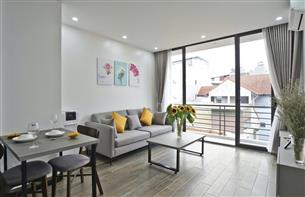 Balcony apartment for rent with 01 bedroom in To Ngoc Van, Tay Ho