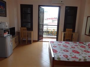 Balcony studio for rent in Doi Can, Ba Dinh