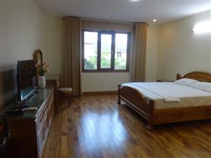 High quality apartment for rent with 02 bedrooms in Thuy Khue, Ba Dinh