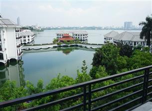 Lake view, big balcony apartment for rent with 01 bedroom in Tu Hoa, Tay Ho