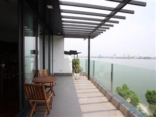 Lake view serviced apartment with 02 bedrooms for rent in Xom Chua, Tay Ho