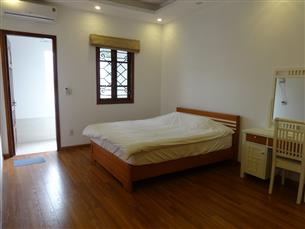 Serviced apartment with 02 bedrooms( 3 beds) for rent in Quoc Tu Giam, Dong Da