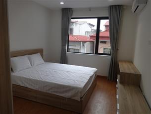 Apartment for rent with 01 bedroom in Hoang Hoa Tham, Ba Dinh, fully furnished.