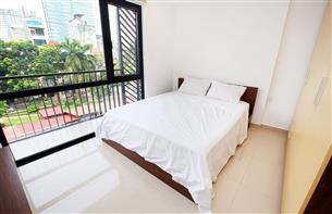 Balcony apartment for rent with 01 bedroom on Lac Chinh, Truc Bach, Ba Dinh