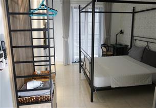 Balcony studio for rent with 01 bedroom in Gia Thuong, Ngoc Thuy, Long Bien