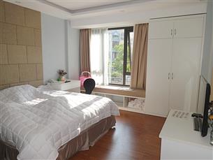 Nice studio with 01 bedroom, share kitchen for rent in Quan Hoa, Cau Giay