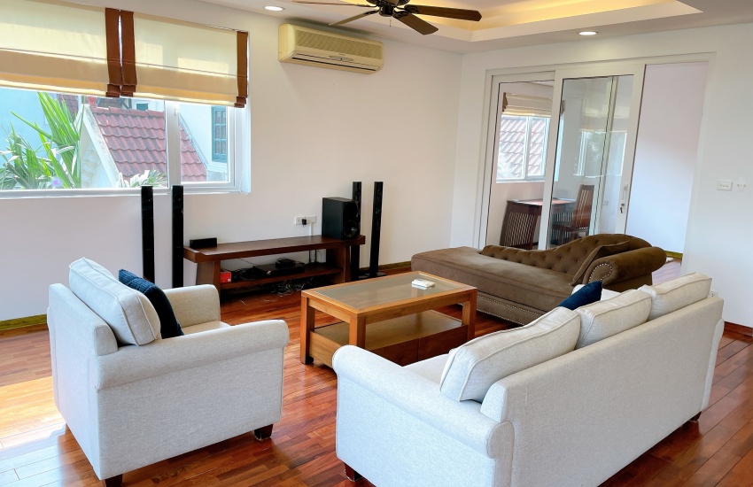 Big balcony apartment for rent with 04 bedrooms in Au Co, Tay Ho